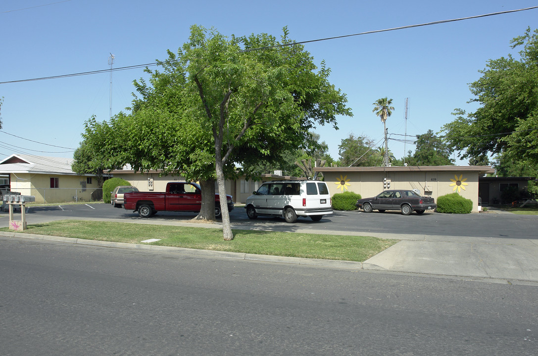 606-674 Q St in Merced, CA - Building Photo