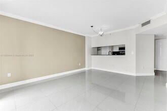 1625 John F Kennedy Causeway, Unit 704D in North Bay Village, FL - Building Photo - Building Photo