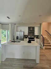 70 W Esther St in Orlando, FL - Building Photo - Building Photo
