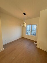 920-935 35 St SE in Calgary, AB - Building Photo - Building Photo