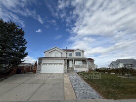 5392 W Whistler Cir in Kearns, UT - Building Photo