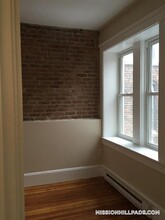 887 Huntington Ave in Boston, MA - Building Photo - Building Photo