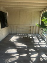 818 N Record Dr in Los Angeles, CA - Building Photo