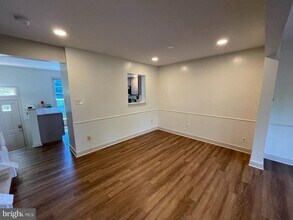 21924 Greentree Terrace in Sterling, VA - Building Photo - Building Photo