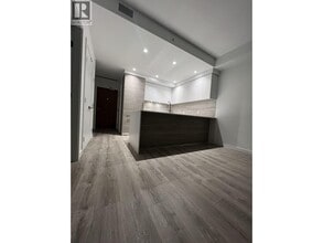 680 Quayside Dr in New Westminster, BC - Building Photo - Building Photo