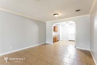 7335 Coers Blvd in Converse, TX - Building Photo - Building Photo