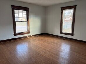 4302 South Washington Street, Unit 1W in Marion, IN - Foto de edificio - Building Photo