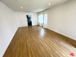 3777 Rosewood Ave in Los Angeles, CA - Building Photo - Building Photo