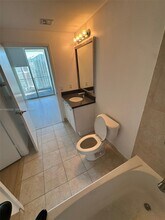 90 SW 3rd St, Unit 3901 in Miami, FL - Building Photo - Building Photo