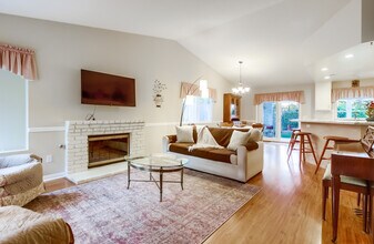 717 Dane Dr in San Marcos, CA - Building Photo - Building Photo