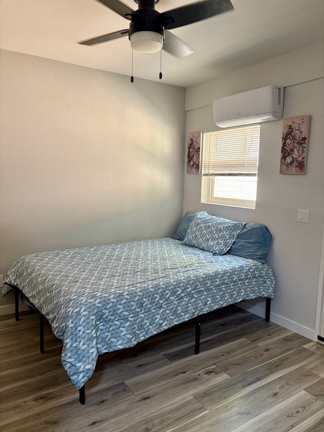 28409 Victoria Rd, Unit ADU in Castaic, CA - Foto de edificio - Building Photo