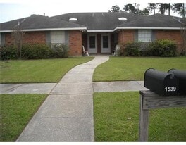 1535 Richmond Dr in Slidell, LA - Building Photo