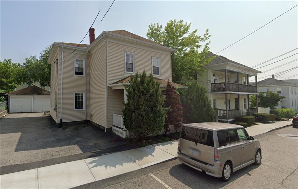 28 Roma St in Bristol, RI - Building Photo