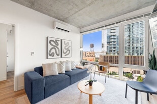 853 W Blackhawk St, Unit SI FL6-ID1466135P in Chicago, IL - Building Photo