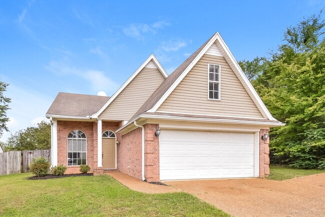 property at 9826 Dogwood Ct E