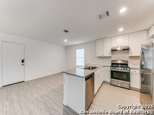 2814 Charpak Dr in Converse, TX - Building Photo - Building Photo