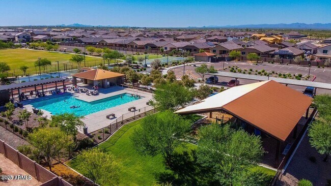 18099 W Sand Hls Dr in Surprise, AZ - Building Photo - Building Photo