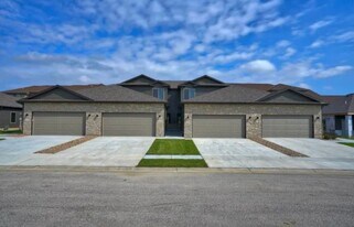 6964 Serpentine Dr in Lincoln, NE - Building Photo