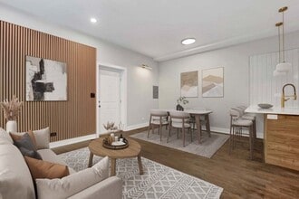 2350 S Leavitt St in Chicago, IL - Building Photo - Building Photo