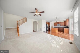 16421 Regatta Ln in Woodbridge, VA - Building Photo - Building Photo