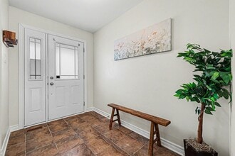 513 Paul Metivier Dr in Ottawa, ON - Building Photo - Building Photo