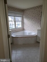 22008 White Trellis Ln in Clarksburg, MD - Building Photo - Building Photo