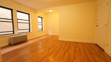 5417 Kenmore LLC in Chicago, IL - Foto de edificio - Interior Photo
