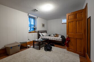 9 Austin Park, Unit 1 in Cambridge, MA - Foto de edificio - Building Photo