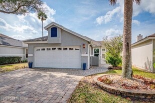 821 Tournament Rd in Palm Valley, FL - Building Photo
