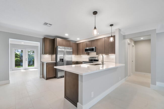 property at 2302 SW 10th St