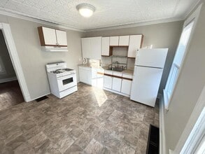 519 S Midler Ave in Syracuse, NY - Building Photo - Building Photo