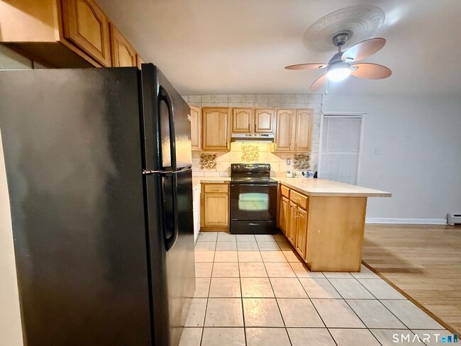 78 Lindley St in Bridgeport, CT - Building Photo - Building Photo