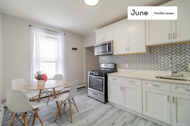 property at 5 W Cottage St