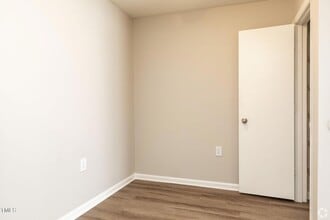 115 Holiday Park Rd, Unit 2Bed Traditional in Hillsborough, NC - Building Photo - Building Photo