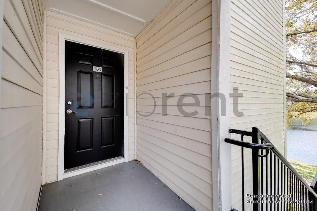 3304 Haviland Ct in Palm Harbor, FL - Building Photo