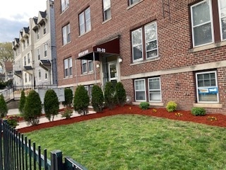 89 Montclair Ave in Newark, NJ - Foto de edificio