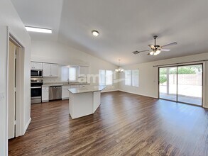 13214 W Tara Ln in Surprise, AZ - Building Photo - Building Photo