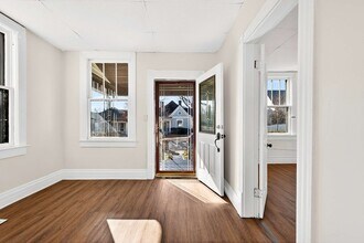 908 Gilmore Ave in Nashville, TN - Foto de edificio - Building Photo