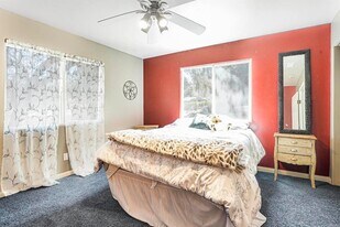 29012 Oak Ln, Unit 0812 in Pine Valley, CA - Building Photo