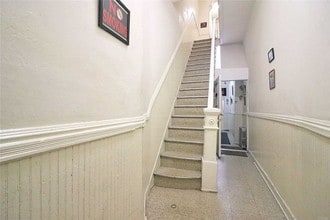 925 Metropolitan Ave in Brooklyn, NY - Building Photo - Interior Photo