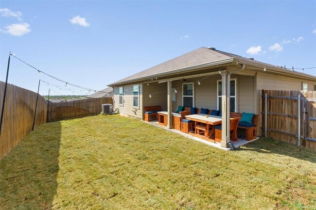 6021 Roderick Dr in Austin, TX - Building Photo - Building Photo