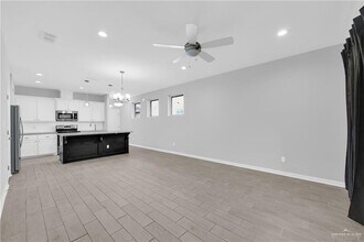 22 South Dr in Mission, TX - Building Photo - Building Photo