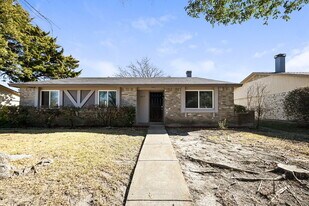 1522 Sunset Ln in Duncanville, TX - Building Photo