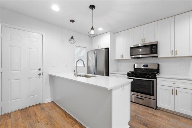 property at 2071 Nettie Ct