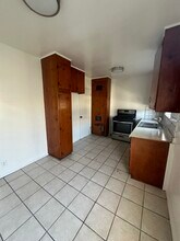 7303 Woodley Ave in Van Nuys, CA - Building Photo - Building Photo