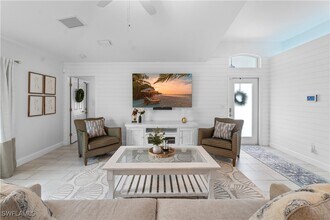 643 108th Ave N in Naples, FL - Building Photo - Building Photo