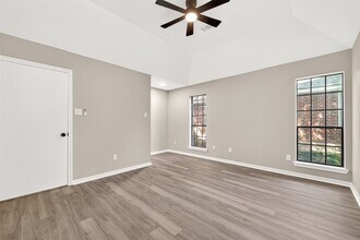 4906 Pleasure Lake Ln in Willis, TX - Building Photo - Building Photo