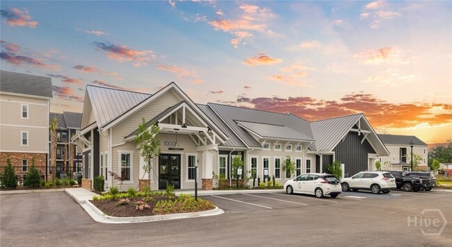 property at 1000 Chatham Center S Dr