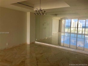 19500 Turnberry Way-Unit -23-F in Miami, FL - Building Photo - Building Photo