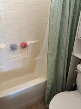 319 W Shoshone St in Ventura, CA - Building Photo - Building Photo